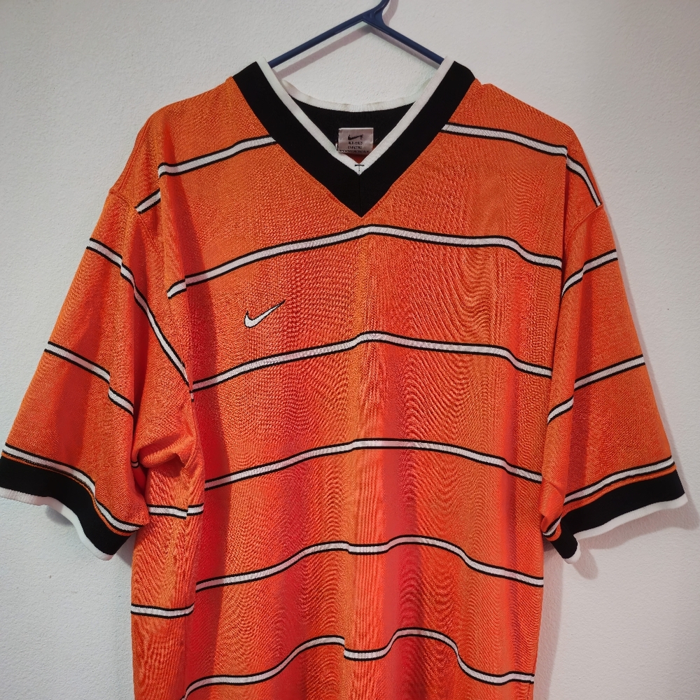 Vintage NIKE striped jersey (orange)